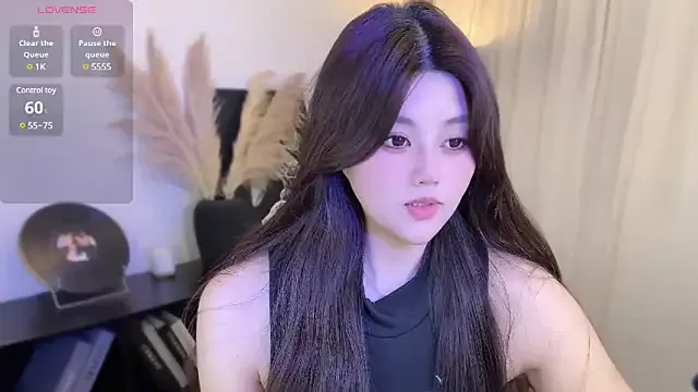 oh_nina – webcam model profile photo Image 2