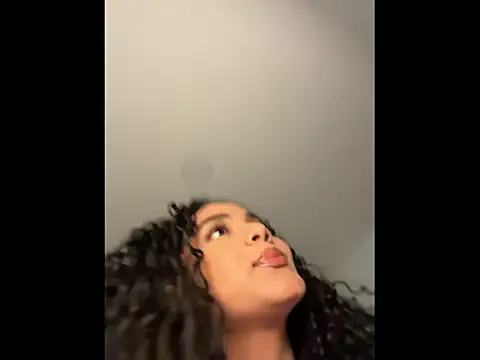 dirtypub – webcam model profile photo Image 17