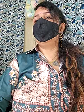 DeliaMarlow – webcam model profile photo Image 11