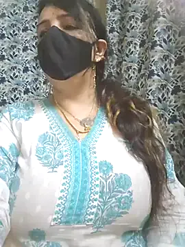 DeliaMarlow – webcam model profile photo Image 3