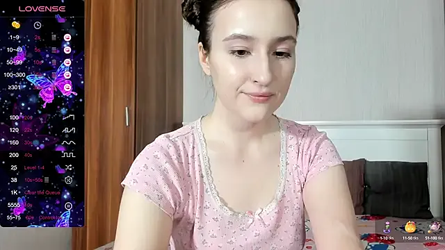 DeliaMarlow – webcam model profile photo Image 14