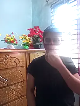 DeliaMarlow – webcam model profile photo Image 12