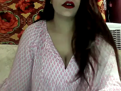 Sweetdalilaa – webcam model profile photo Image 2