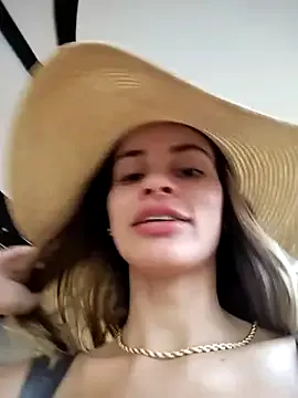 cuteluci_ Image 2