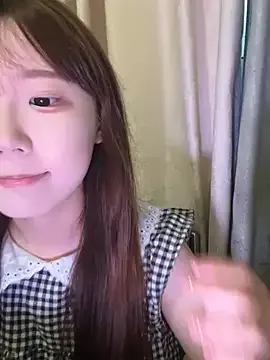 LuccyMilky – webcam model profile photo Image 11