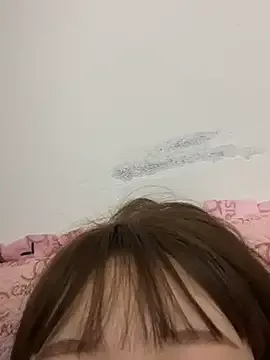 LuccyMilky – webcam model profile photo Image 3