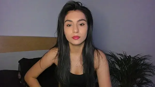 EmmaBrantt – webcam model profile photo Image 14