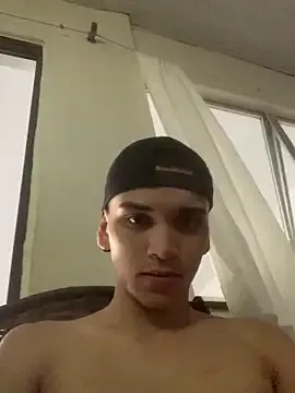 Natacha_Velmont – webcam model profile photo Image 4