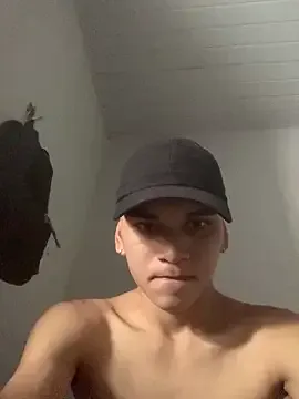 Natacha_Velmont – webcam model profile photo Image 9