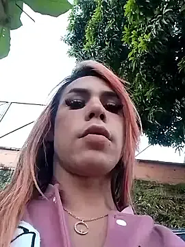 redhotKathy – webcam model profile photo Image 14