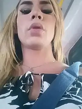 redhotKathy – webcam model profile photo Image 4