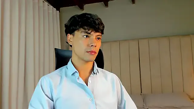 Allie – webcam model profile photo Image 16