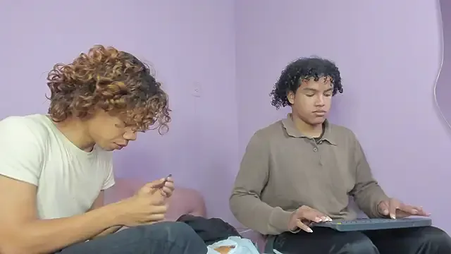 JadeHillss – webcam model profile photo Image 6