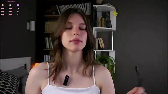 OctaviaFelicity – webcam model profile photo Image 8