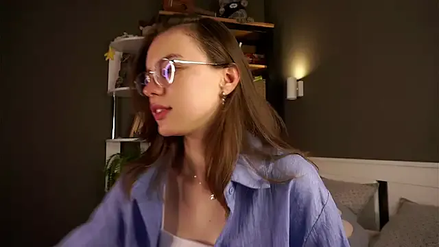 OctaviaFelicity – webcam model profile photo Image 9