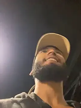 Iron_tous – webcam model profile photo Image 12