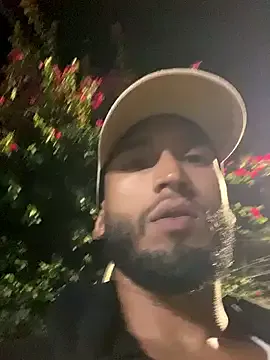 Iron_tous – webcam model profile photo Image 13