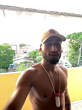 Iron_tous – webcam model profile photo Image 8