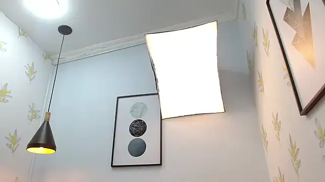 MistressIvyShow – webcam model profile photo Image 18