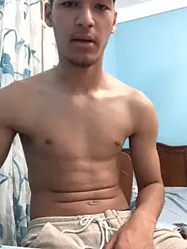 luorock575 – webcam model profile photo Image 4