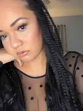 Emilia0606 – webcam model profile photo Image 19