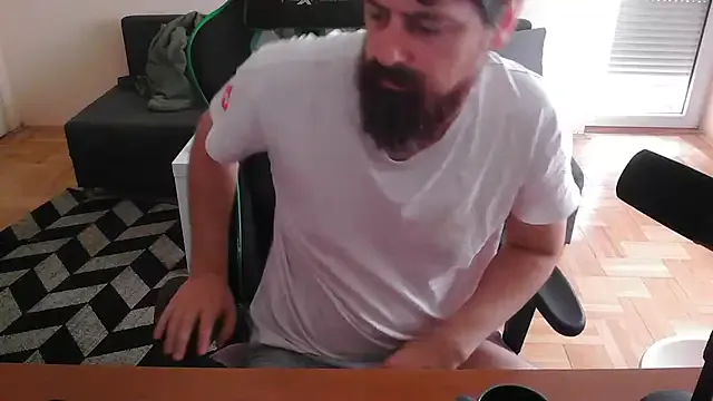 MiaRosyy – webcam model profile photo Image 14