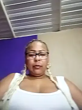 yueyue2003 – webcam model profile photo Image 3