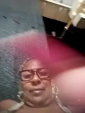 yueyue2003 – webcam model profile photo Image 7