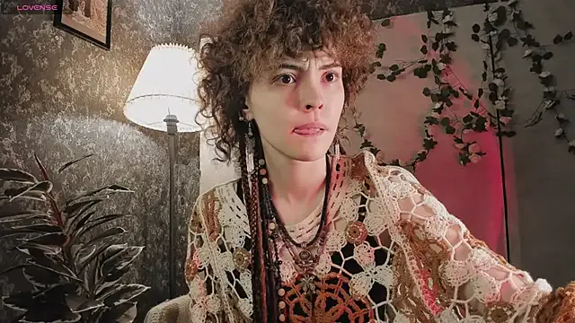 ZaraKnox – webcam model profile photo Image 3