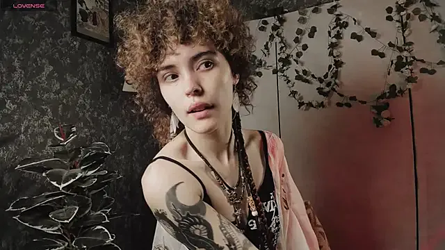 ZaraKnox – webcam model profile photo Image 4