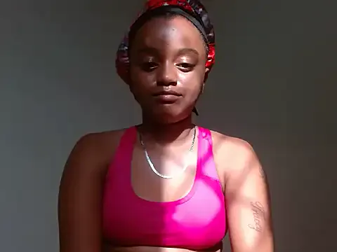 Nalafay – webcam model profile photo Image 2