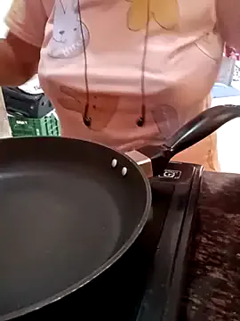 Nana_with – webcam model profile photo Image 18