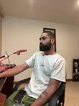 JadeHillss – webcam model profile photo Image 3