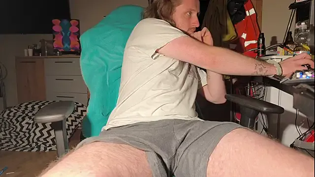 LilMsAlaska – webcam model profile photo Image 12