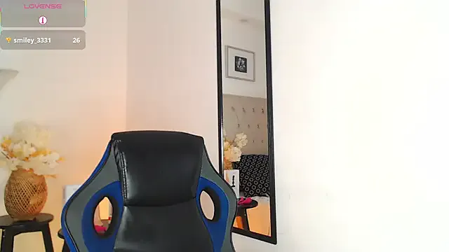 Dhalib – webcam model profile photo Image 12