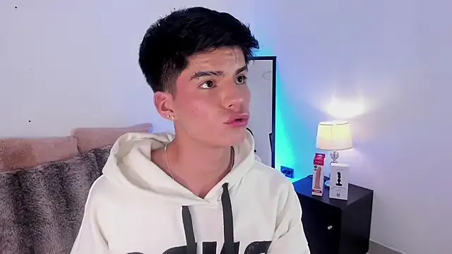 Dhalib – webcam model profile photo Image 16