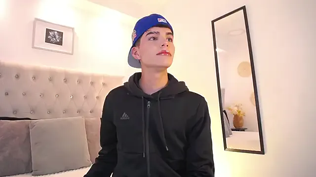 Dhalib – webcam model profile photo Image 3