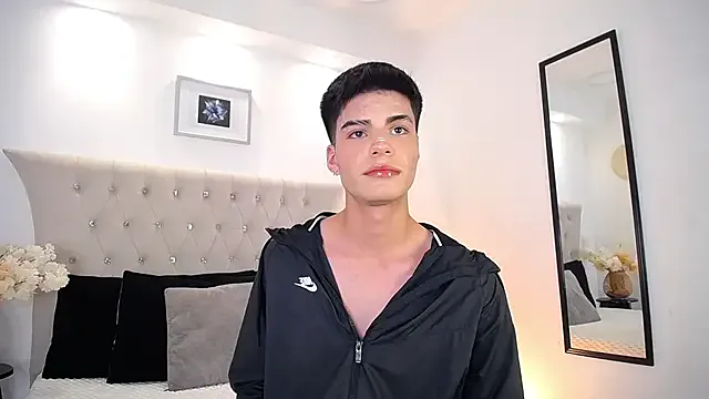 Dhalib – webcam model profile photo Image 6