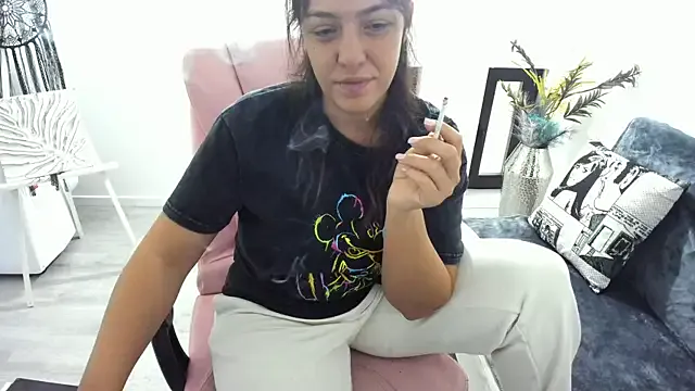 lolaabunnii – webcam model profile photo Image 10