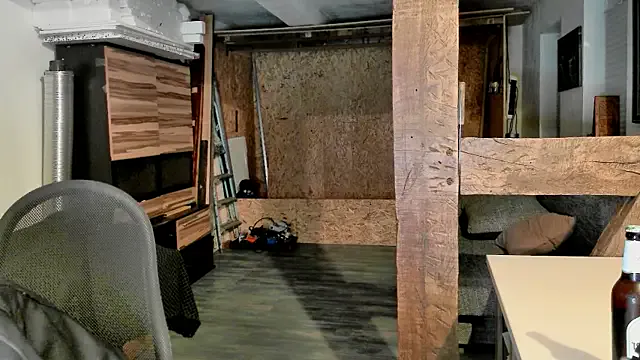 CoralRussell – webcam model profile photo Image 3