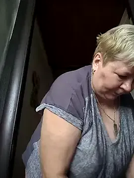 AishaVelvet – webcam model profile photo Image 14