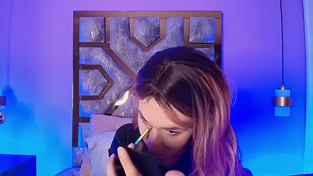 XXXLunaBella – webcam model profile photo Image 6