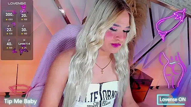 NaughtyBilo – webcam model profile photo Image 18