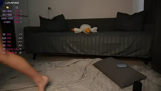 NaughtyBilo – webcam model profile photo Image 4