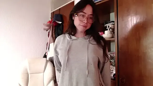 CaseyWalker21 – webcam model profile photo Image 17