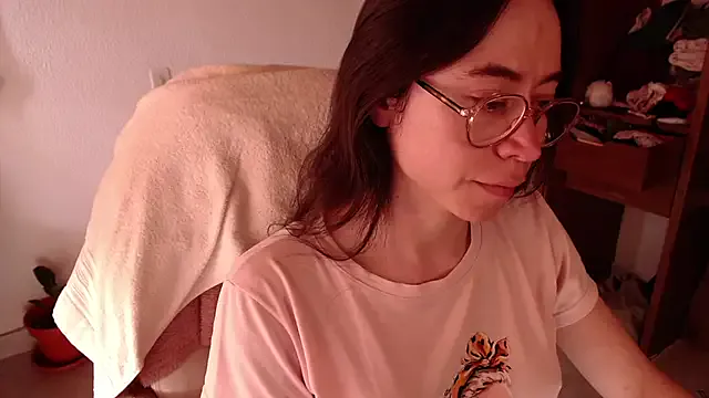 CaseyWalker21 – webcam model profile photo Image 4