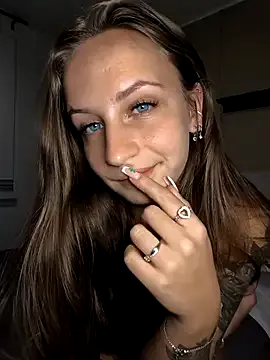 emma4xxx Image 4
