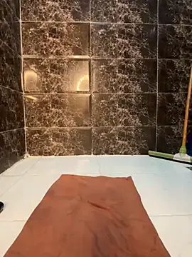 MhiaTaylor – webcam model profile photo Image 10