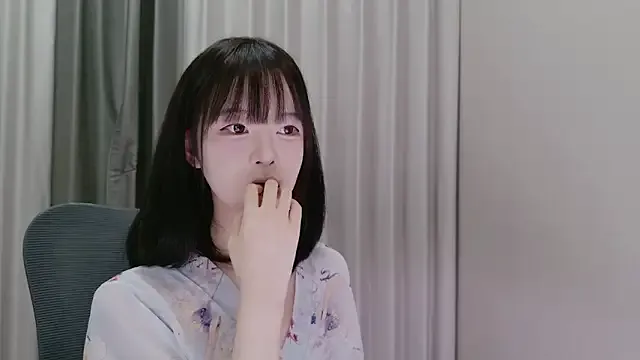 VanessaBoch – webcam model profile photo Image 8