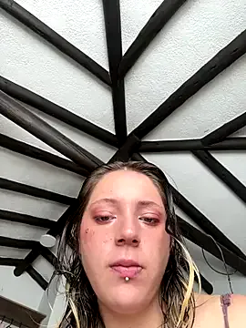 Ellakalinin00 – webcam model profile photo Image 19